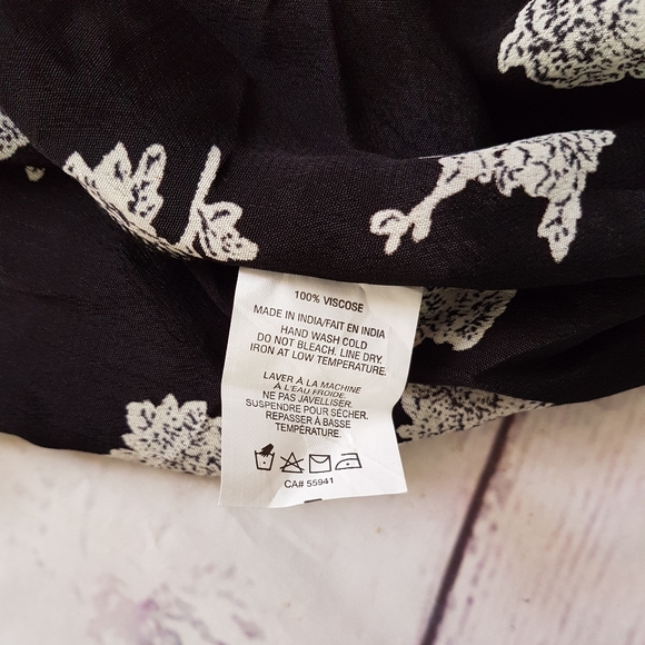 Rebel Rouge Dress - Picture 4 of 7